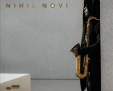 Marcus Strickland’s Twi-Life, Nihil Novi