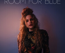 Katerina Pipili : Room For Blue