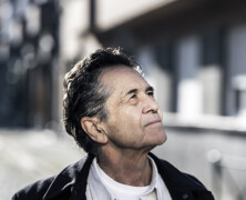 Steven Brown : En ce monde même