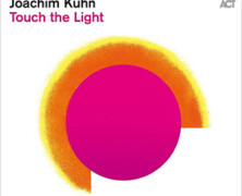 Joachim Kühn : Touch the Light