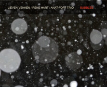 Venken-Hart-Fort Trio, Bubbles