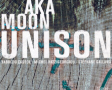 AKA MOON : UNISSON
